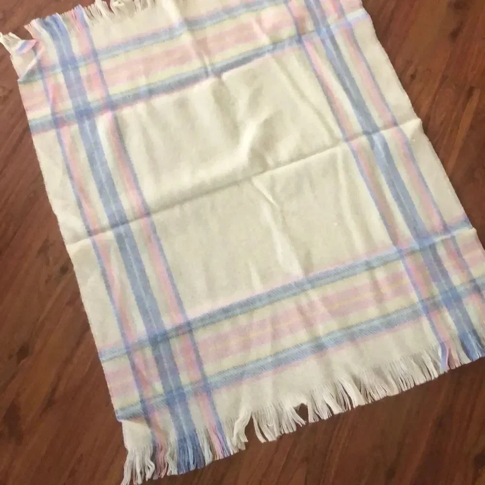 John HANLY Landau Made in Ireland wall small blanket, throw, scarf ￼ Cream, blue